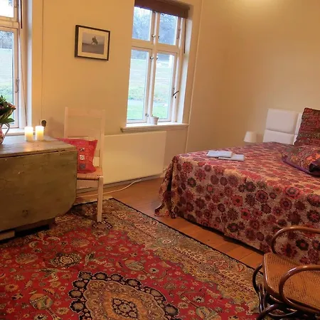 Bed & Breakfast Miklagaard Tisvildeleje
